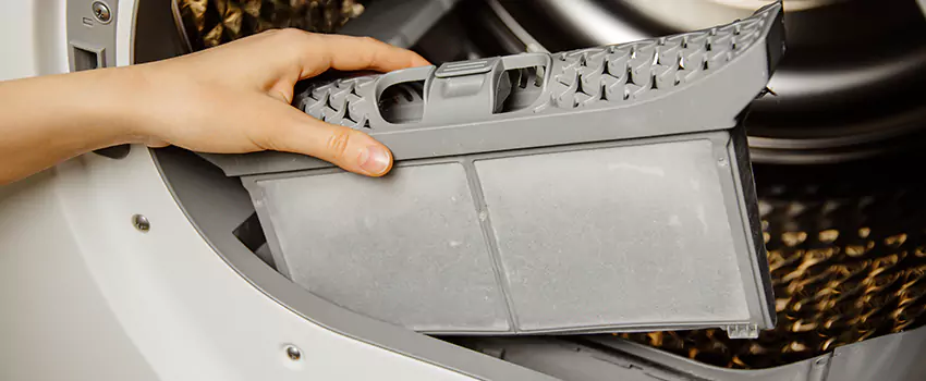 Signs Of A Clogged Dryer Lint Trap in Safety Harbor, Florida
